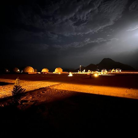 Rum Island Luxury Camp & Bubbles Hotel Вади Рум Екстериор снимка